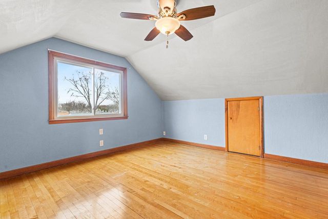 825 15TH AVENUE, Green Bay, WI 54304