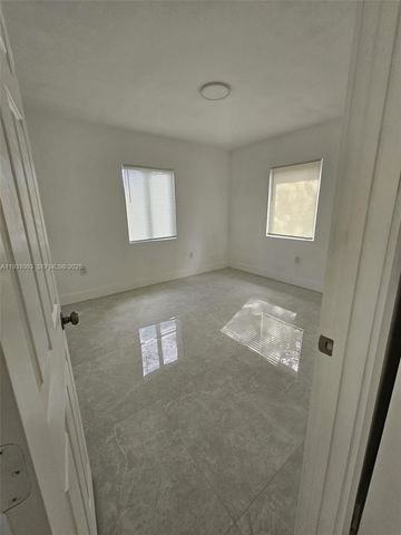 2488 SW 6th Ct, Fort Lauderdale, FL 33312