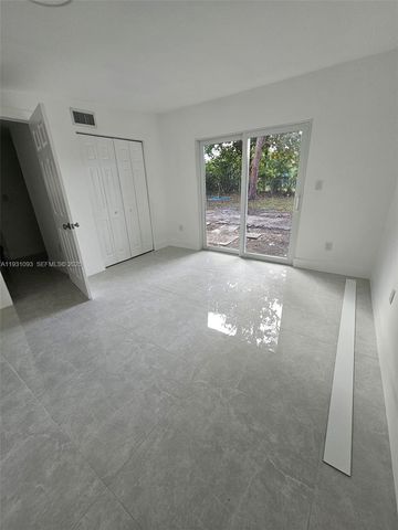 2488 SW 6th Ct, Fort Lauderdale, FL 33312