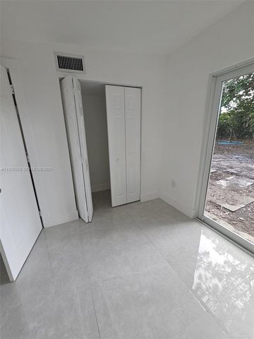 2488 SW 6th Ct, Fort Lauderdale, FL 33312