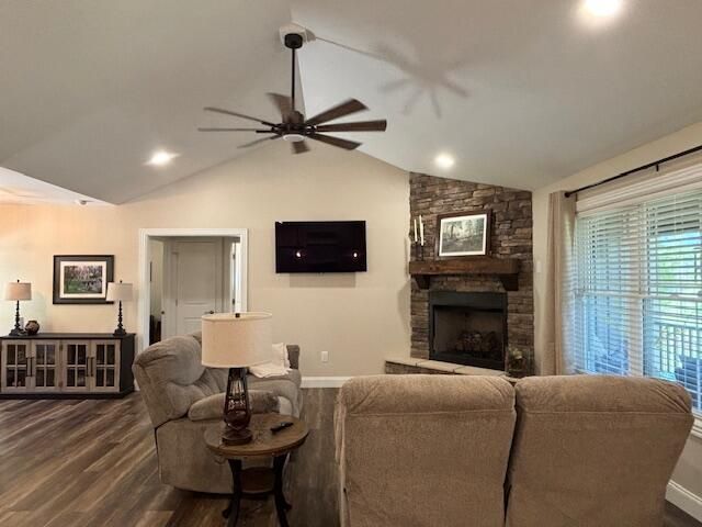 108 Twin Ponds Rd, Corbin, KY 40701