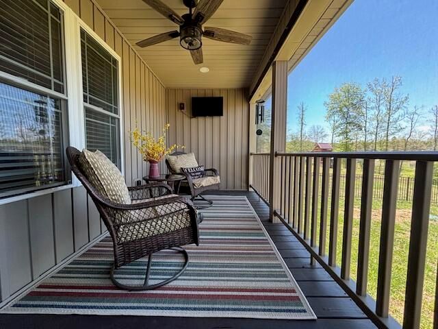108 Twin Ponds Rd, Corbin, KY 40701