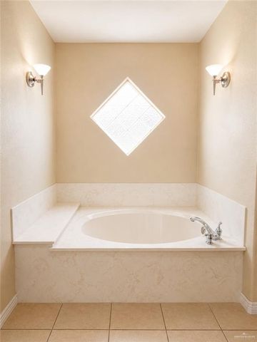 1825 Haverford Boulevard, Harlingen, TX 78552