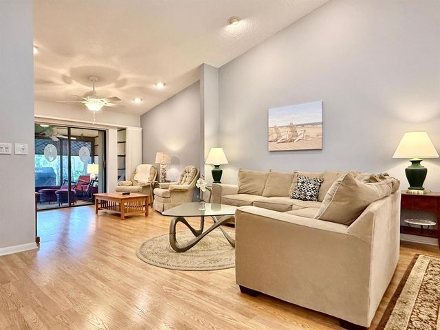 5462 Palm Springs Lane A, Boynton Beach, FL 33437