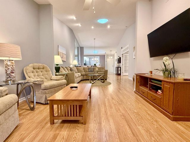 5462 Palm Springs Lane A, Boynton Beach, FL 33437
