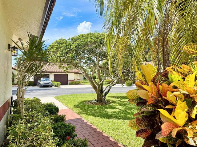 5462 Palm Springs Lane A, Boynton Beach, FL 33437