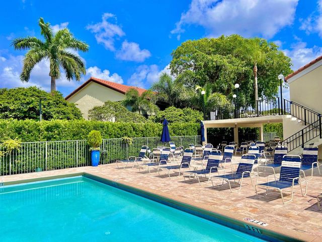 5462 Palm Springs Lane A, Boynton Beach, FL 33437