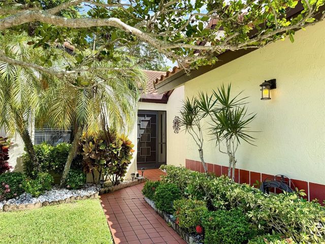 5462 Palm Springs Lane A, Boynton Beach, FL 33437