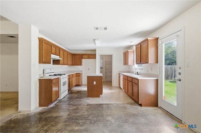 1506 Nettie, Leander, TX 78641