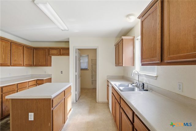 1506 Nettie, Leander, TX 78641