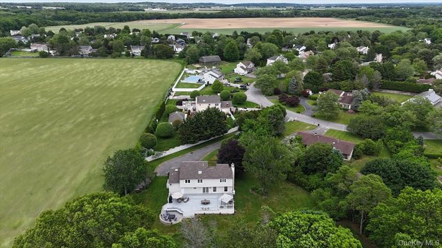 117 Southfield Road, Baiting Hollow, NY 11933