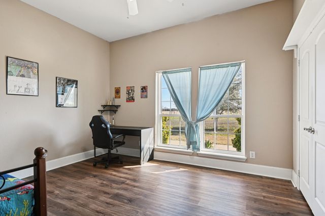 250 County Road 1006, Wolfe City, TX 75496