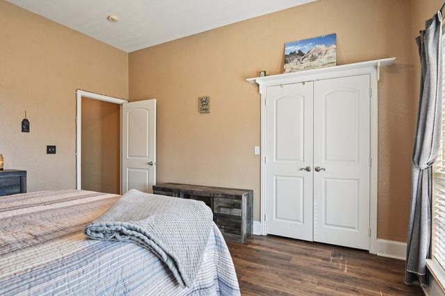 250 County Road 1006, Wolfe City, TX 75496