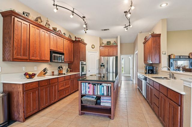 250 County Road 1006, Wolfe City, TX 75496