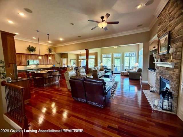 6271 Fenwick Court, East Lansing, MI 48823