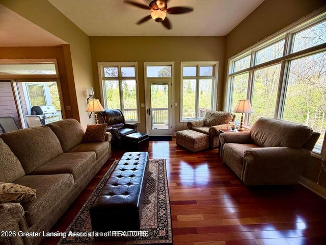 6271 Fenwick Court, East Lansing, MI 48823