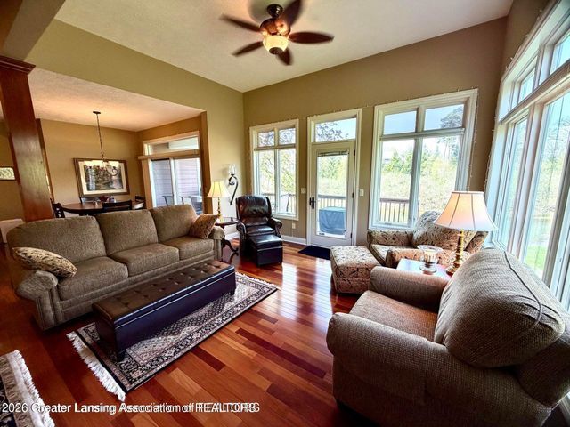 6271 Fenwick Court, East Lansing, MI 48823
