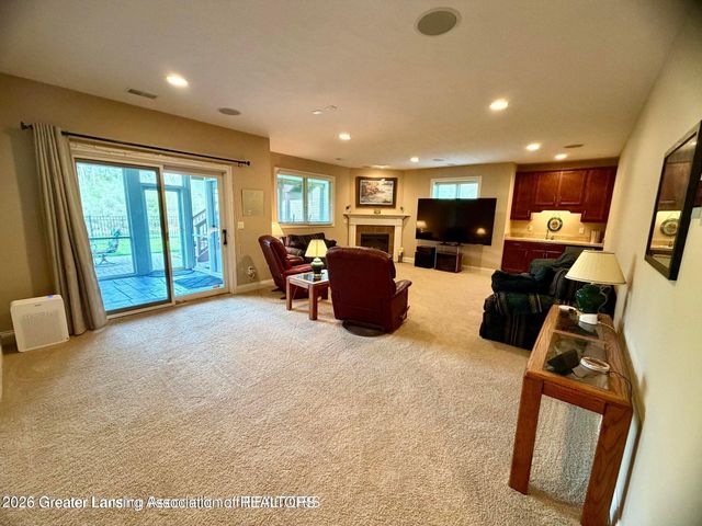 6271 Fenwick Court, East Lansing, MI 48823