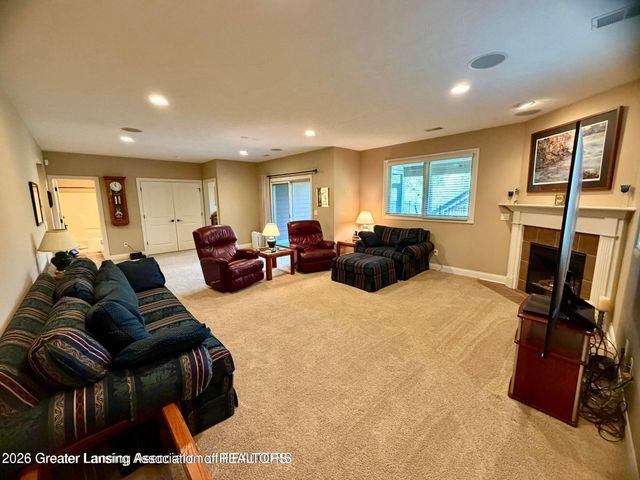 6271 Fenwick Court, East Lansing, MI 48823