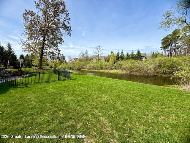 6271 Fenwick Court, East Lansing, MI 48823
