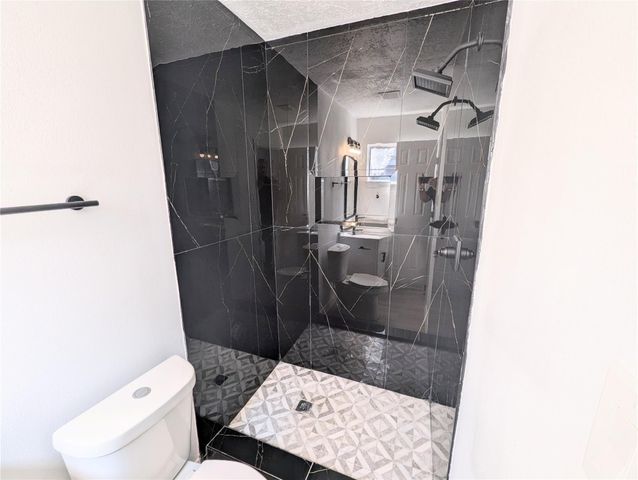 2911 Huckleberry Lane A, Pasadena, TX 77502