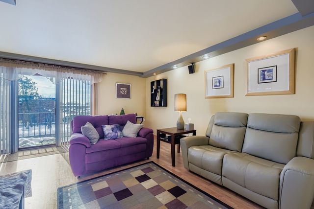 7336 86th Street W 2B, Bridgeview, IL 60455