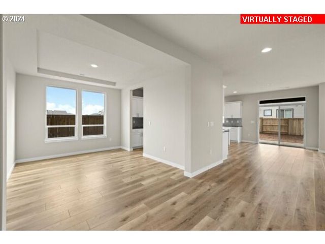 10060 Se VRADENBURG Rd 397, Happy Valley, OR 97086