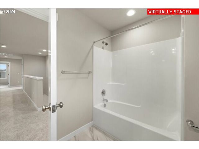 10060 Se VRADENBURG Rd 397, Happy Valley, OR 97086