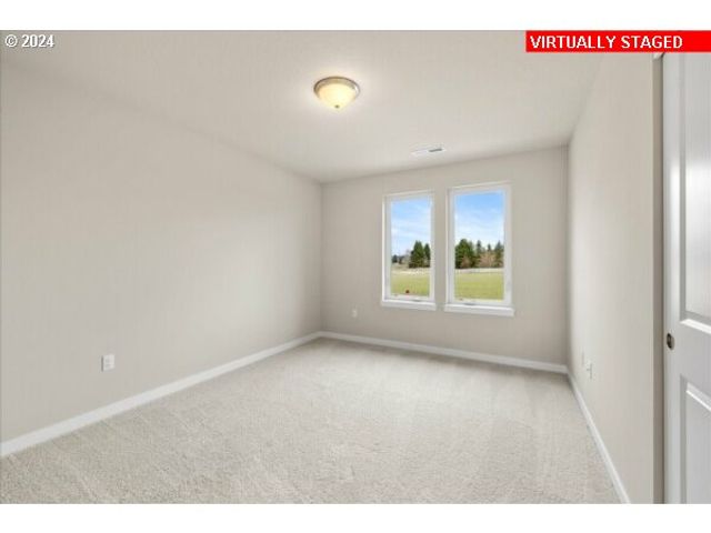 10060 Se VRADENBURG Rd 397, Happy Valley, OR 97086