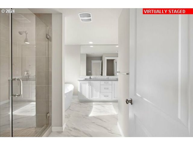 10060 Se VRADENBURG Rd 397, Happy Valley, OR 97086