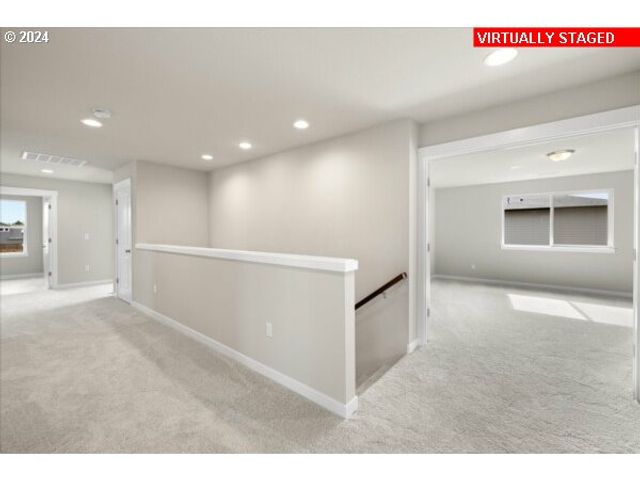 10060 Se VRADENBURG Rd 397, Happy Valley, OR 97086