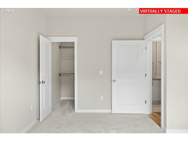 10060 Se VRADENBURG Rd 397, Happy Valley, OR 97086