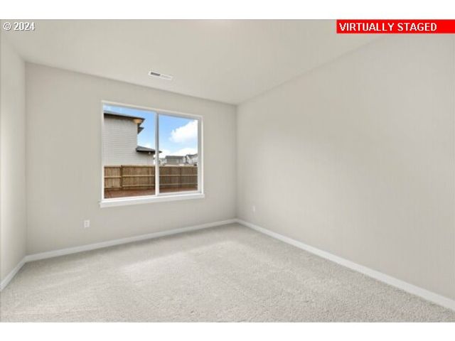 10060 Se VRADENBURG Rd 397, Happy Valley, OR 97086