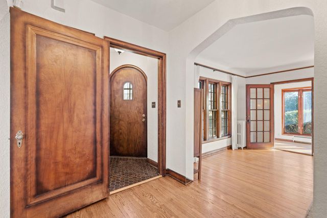 2220 Saint Anthony Parkway, Minneapolis, MN 55418