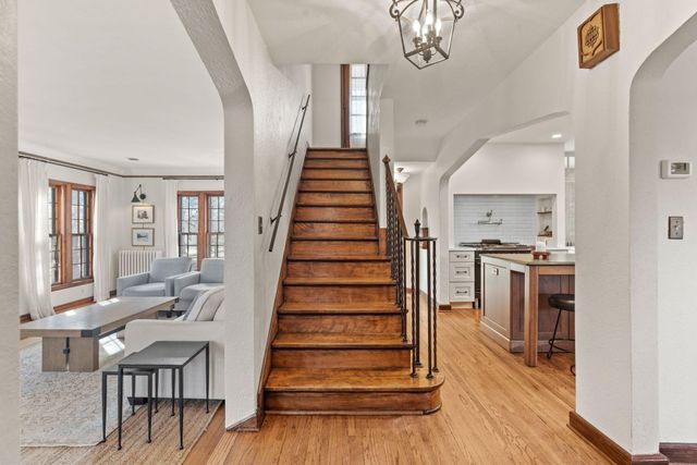 2220 Saint Anthony Parkway, Minneapolis, MN 55418