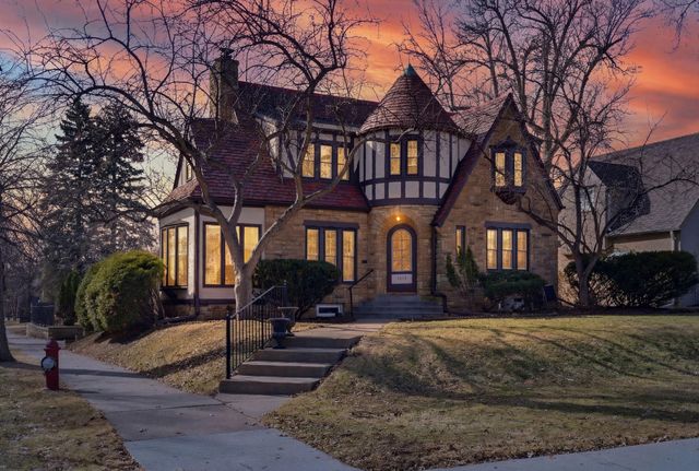 2220 Saint Anthony Parkway, Minneapolis, MN 55418