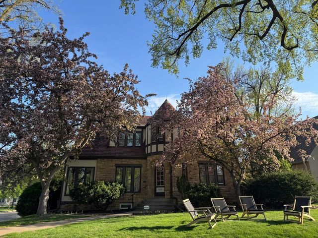 2220 Saint Anthony Parkway, Minneapolis, MN 55418