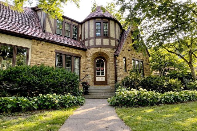 2220 Saint Anthony Parkway, Minneapolis, MN 55418