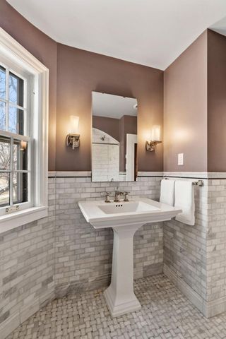 2220 Saint Anthony Parkway, Minneapolis, MN 55418