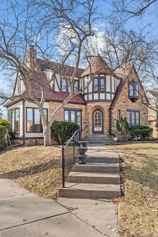 2220 Saint Anthony Parkway, Minneapolis, MN 55418