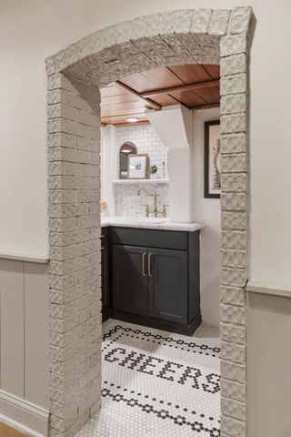 2220 Saint Anthony Parkway, Minneapolis, MN 55418