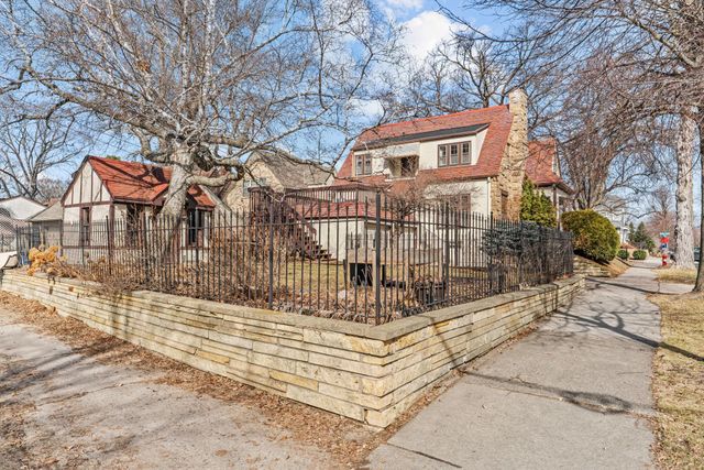 2220 Saint Anthony Parkway, Minneapolis, MN 55418