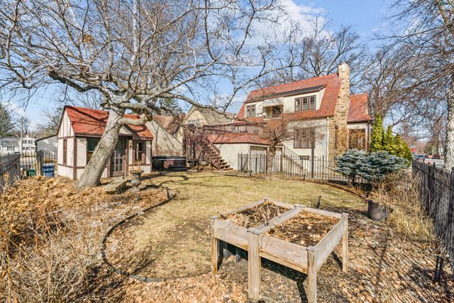 2220 Saint Anthony Parkway, Minneapolis, MN 55418