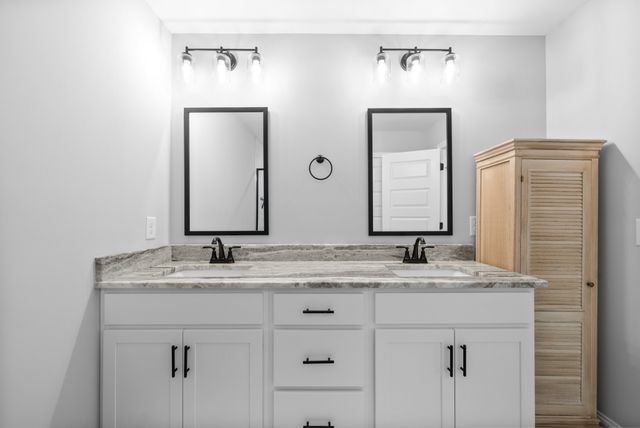 681 Eva Agnes Ave, Clarksville, TN 37042