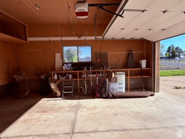 588 N 4500 W, West Point, UT 84015