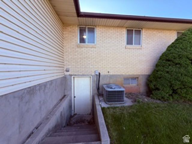 588 N 4500 W, West Point, UT 84015