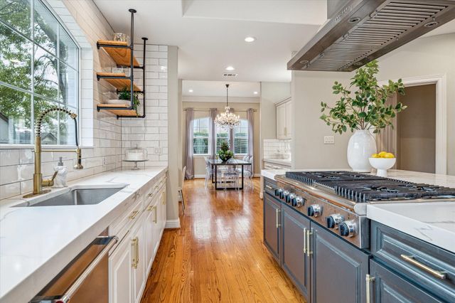 1502 Whispering Pines Drive, Houston, TX 77055