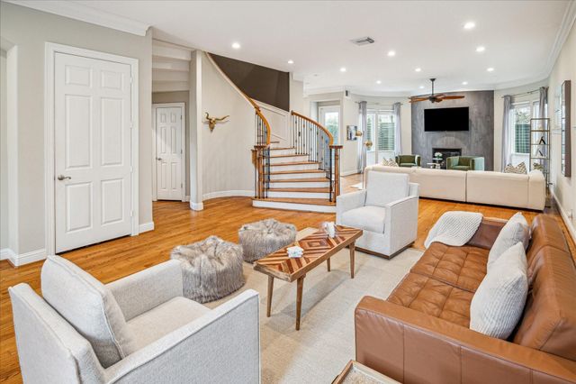 1502 Whispering Pines Drive, Houston, TX 77055