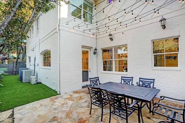 1502 Whispering Pines Drive, Houston, TX 77055