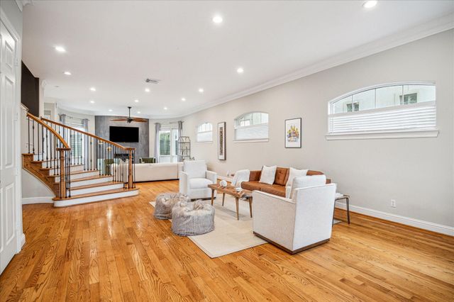 1502 Whispering Pines Drive, Houston, TX 77055